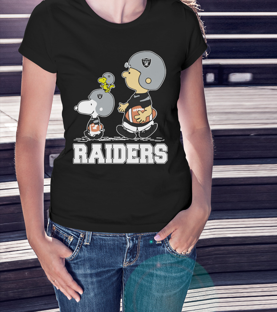 Snoopy Woodstock Charlie Brown Oakland Raiders Fans T-Shirt
