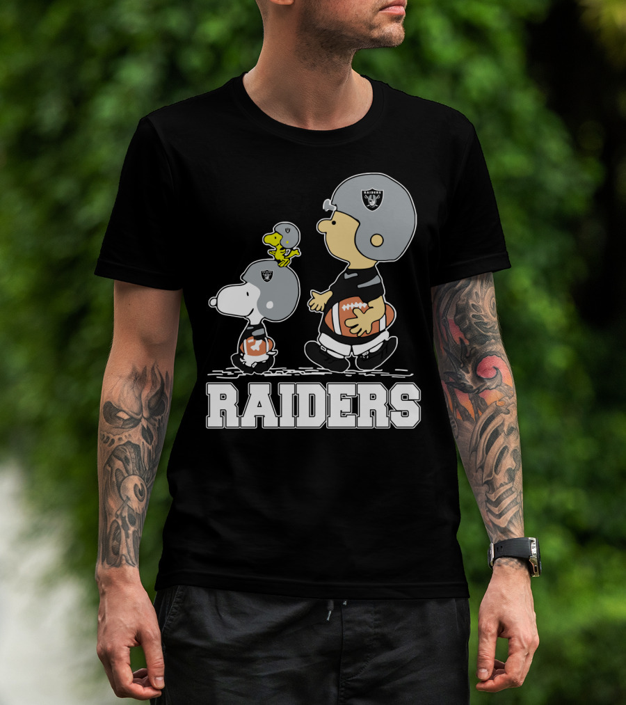 Snoopy Woodstock Charlie Brown Oakland Raiders Fans T-Shirt