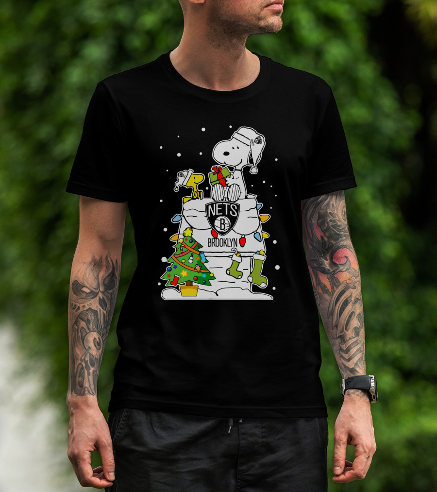 Brooklyn Nets Snoopy Christmas Peanuts Basketball Fan T-Shirt