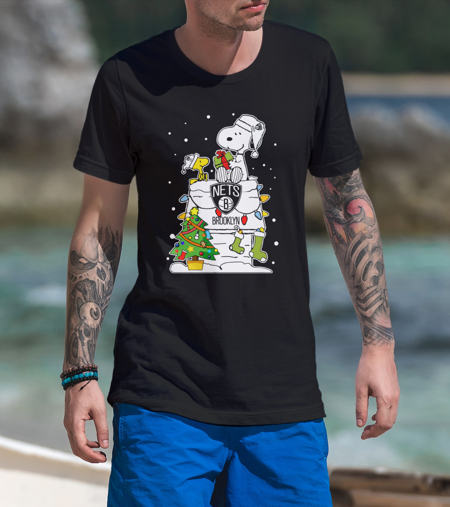 Brooklyn Nets Snoopy Christmas Peanuts Basketball Fan T-Shirt