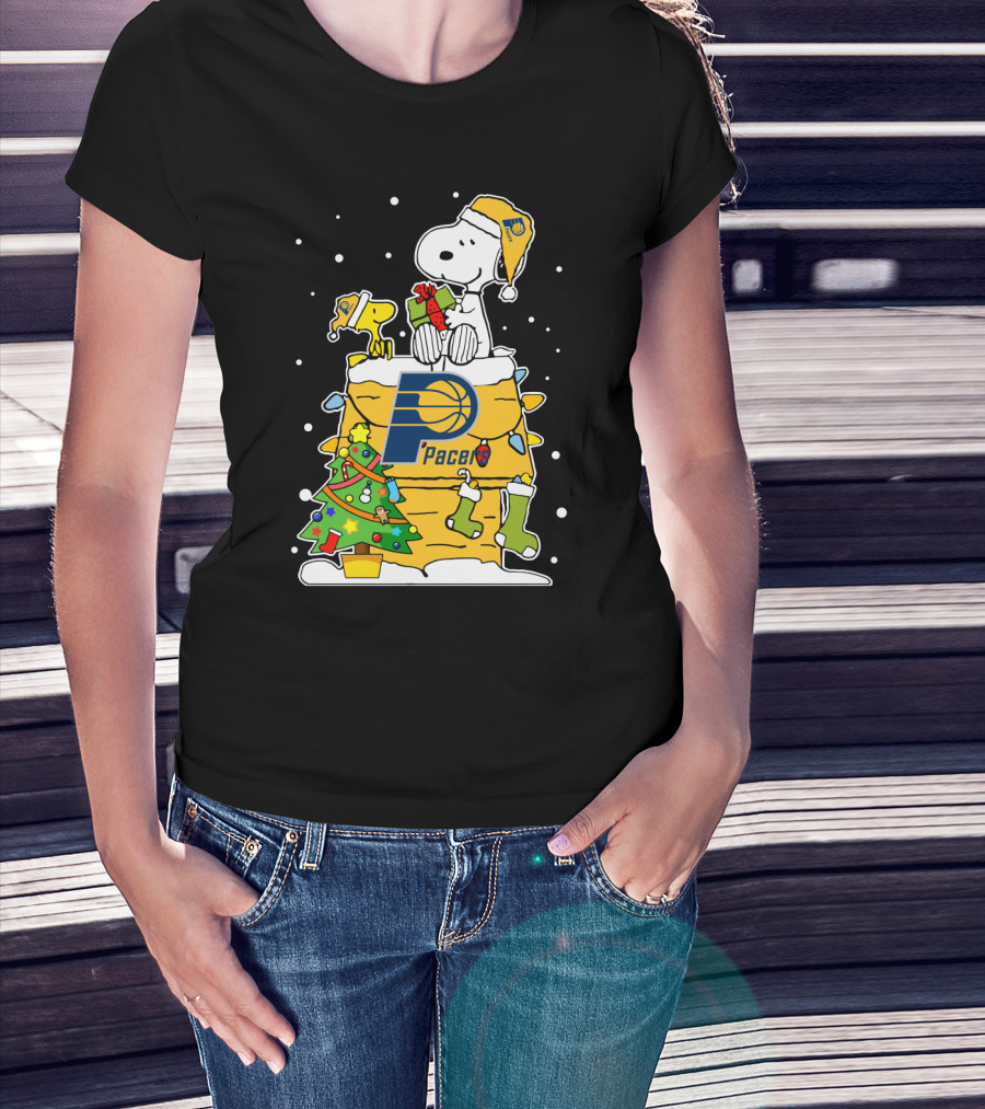 Indiana Pacers Snoopy Christmas Peanuts Lover T-Shirt