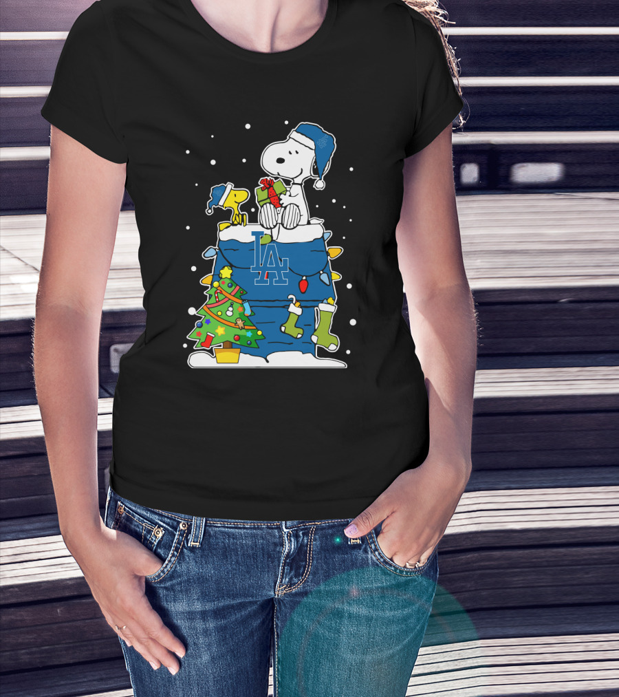 Los Angeles Dodgers Snoopy Christmas Peanuts Woodstock Holiday Winter Gift T-Shirt