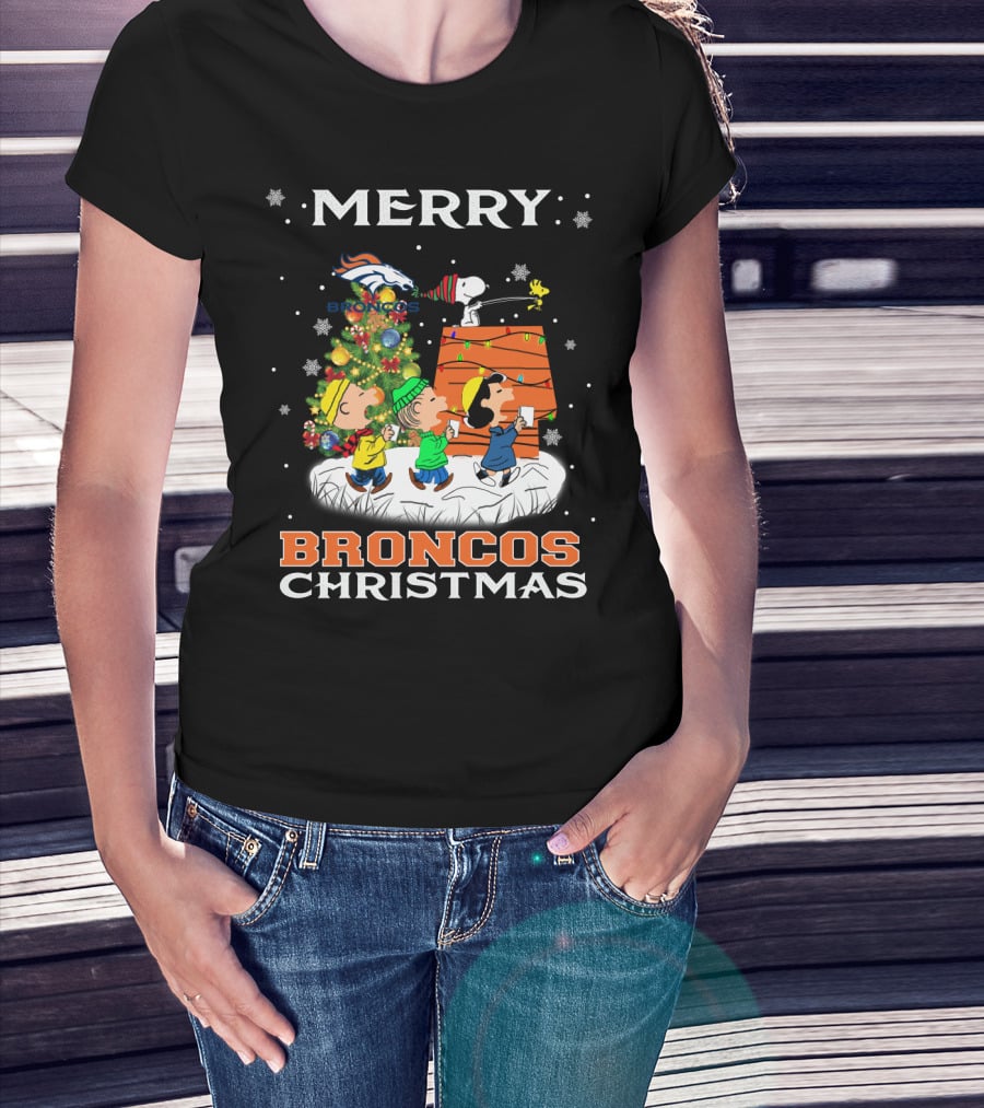 Merry Broncos Christmas Snoopy Fans Denver Christmas Tree Peanuts T-Shirt