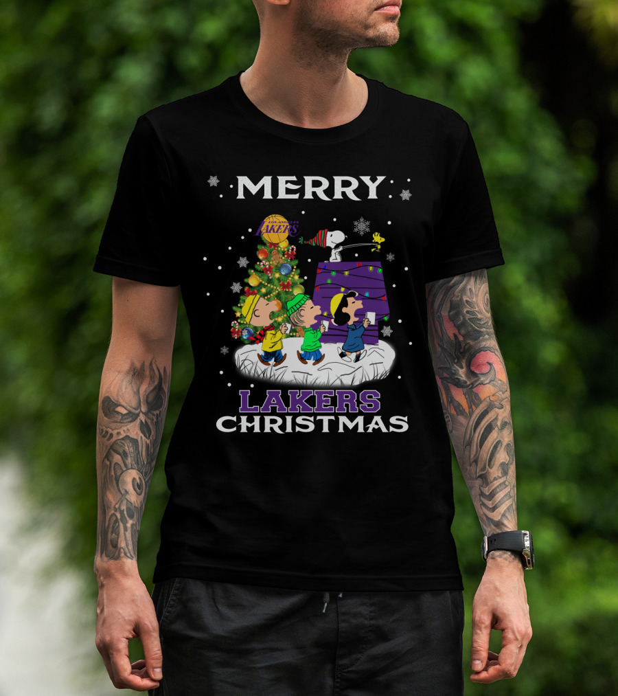 Merry Lakers Christmas Snoopy Peanuts Tree Festive Scene T-Shirt