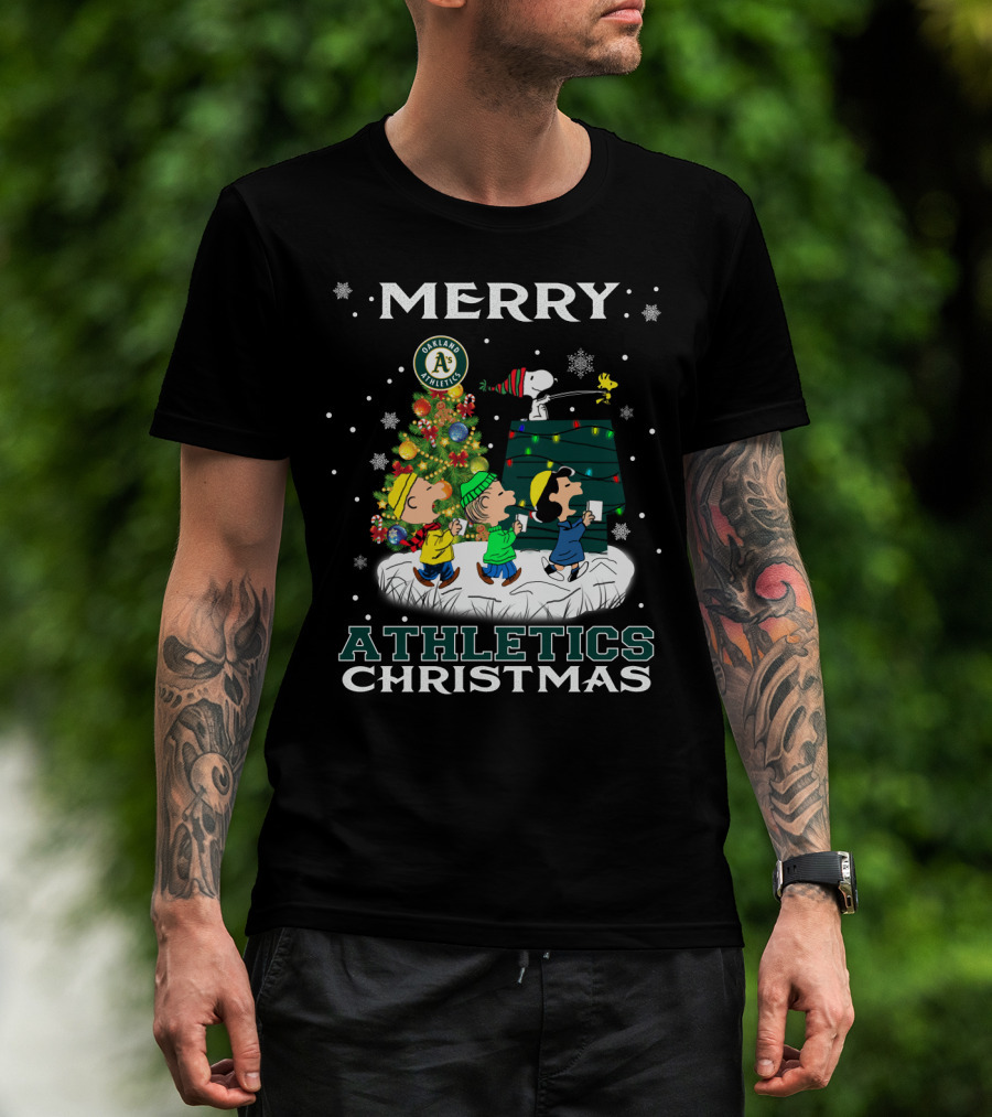 Merry Oakland Athletics Christmas Snoopy Fans T-Shirt