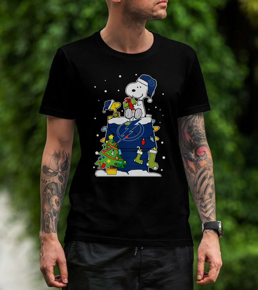 Tampa Bay Lightning Snoopy Christmas Peanuts Winter Fan T-Shirt