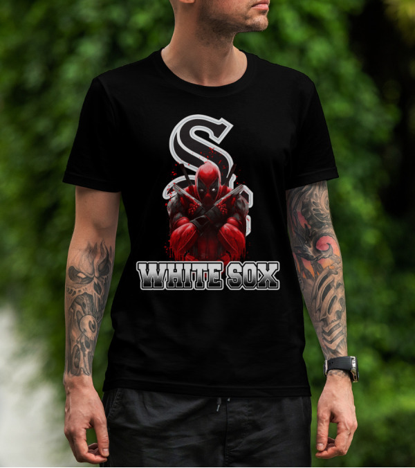Chicago White Sox Deadpool Crossover Logo Fan T-Shirt