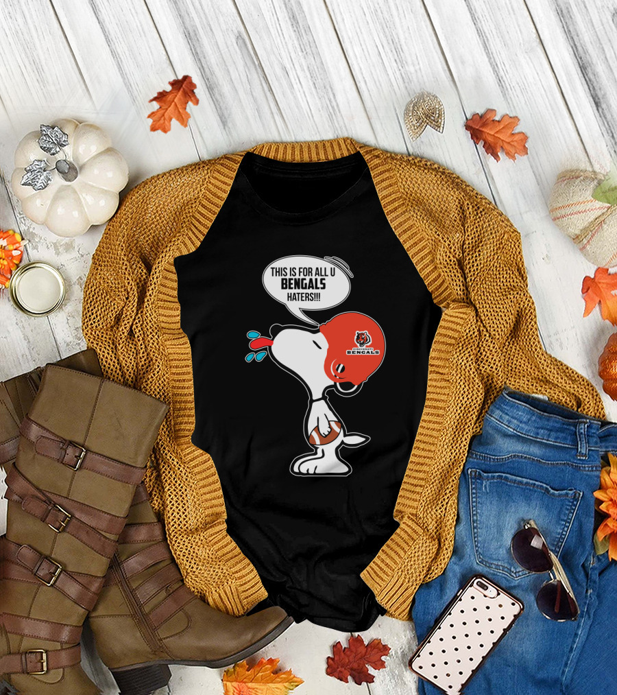 Snoopy Cincinnati Bengals Helmet Speech Bubble Haters Football T-Shirt