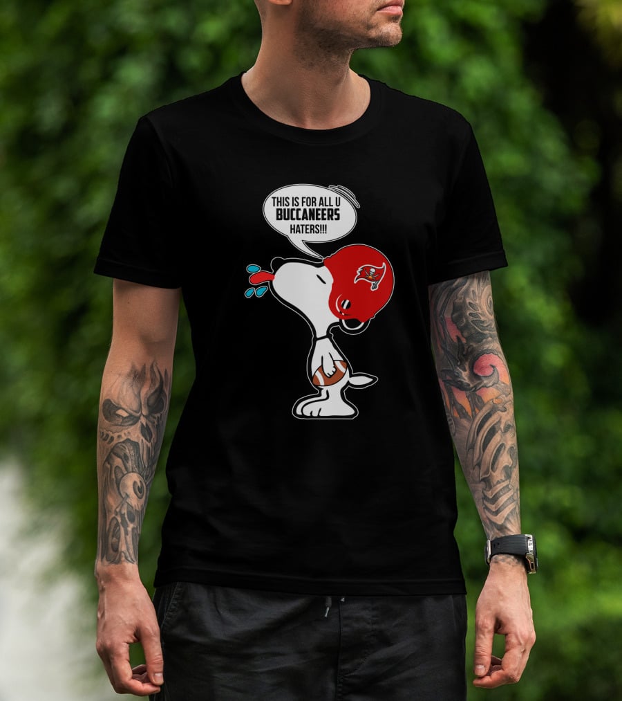 Snoopy Buccaneers Helmet Spitting Football Fans Haters T-Shirt