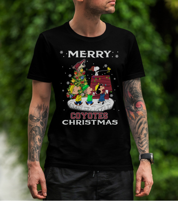 Merry Arizona Coyotes Christmas Featuring Snoopy And Peanuts Characters T-Shirt
