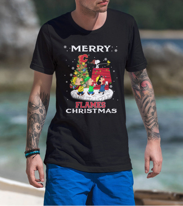 Merry Calgary Flames Christmas With Snoopy And Peanuts Holiday Scene T-Shirt