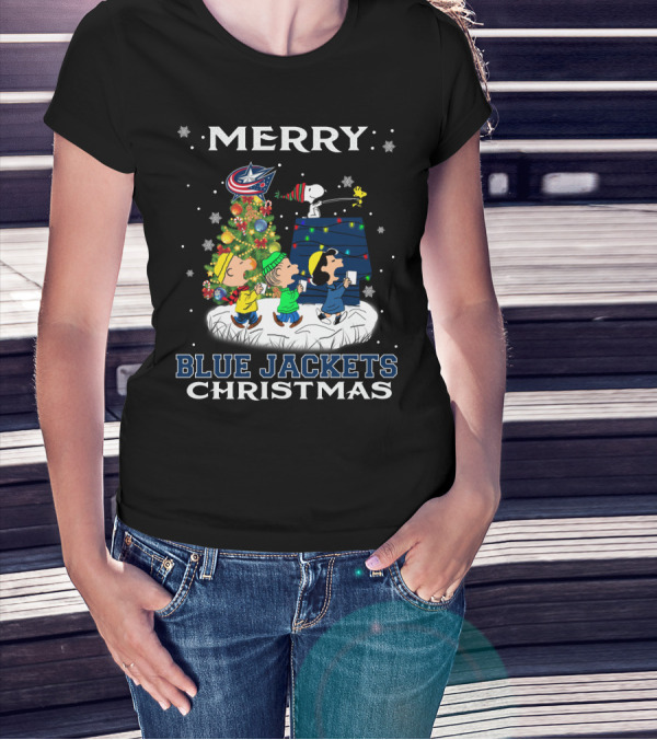 Merry Columbus Blue Jackets Christmas Snoopy And Peanuts Characters With Tree T-Shirt