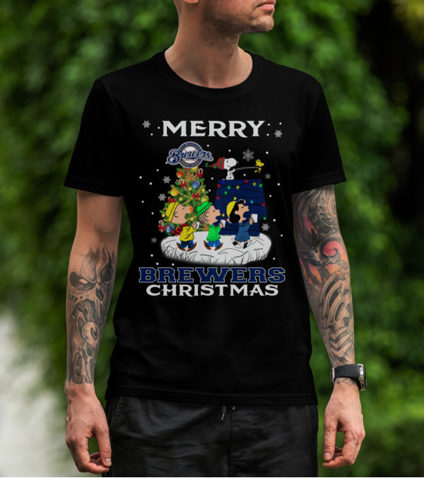 Merry Brewers Christmas With Snoopy And Peanuts Characters For Milwaukee Fans T-Shirt