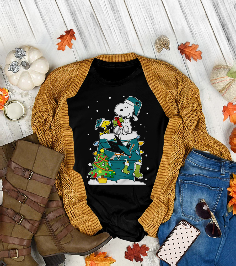 Snoopy and Woodstock Christmas with San Jose Sharks Hockey Spirit T-Shirt