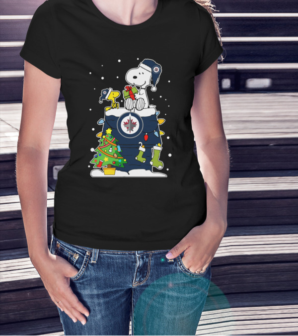 Winnipeg Jets And Snoopy Christmas Collaboration With Woodstock And Holiday Decorations T-Shirt