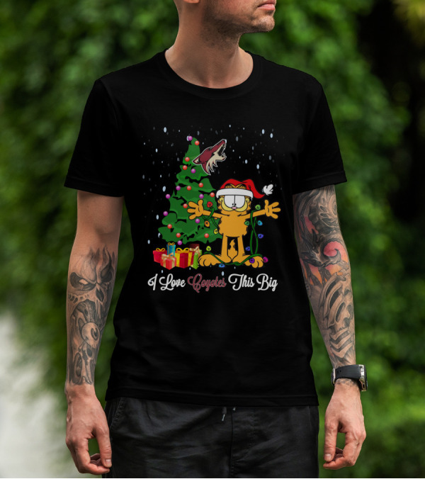 Festive Garfield With Santa Hat And Gifts Embraces Arizona Coyotes Christmas Spirit T-Shirt