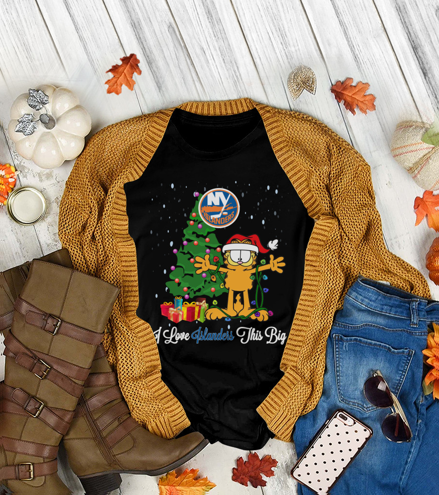 Garfield Christmas with New York Islanders Tree I Love Islanders This Big T-Shirt