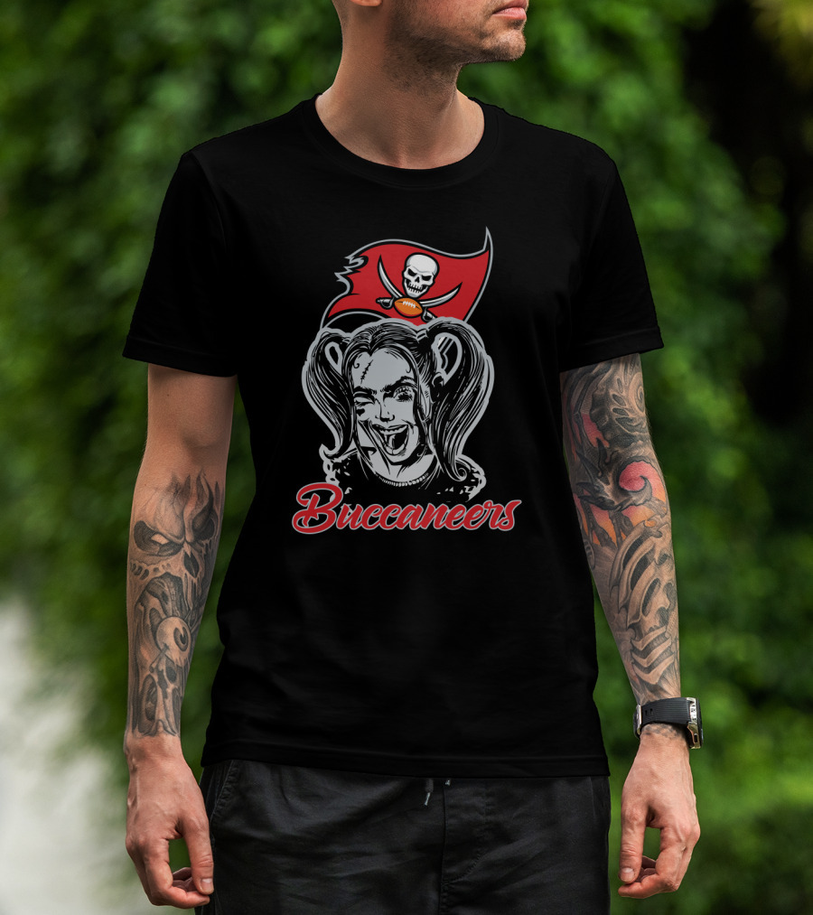 Harley Quinn Buccaneers Pirate Flag Skull Football Fans T-Shirt
