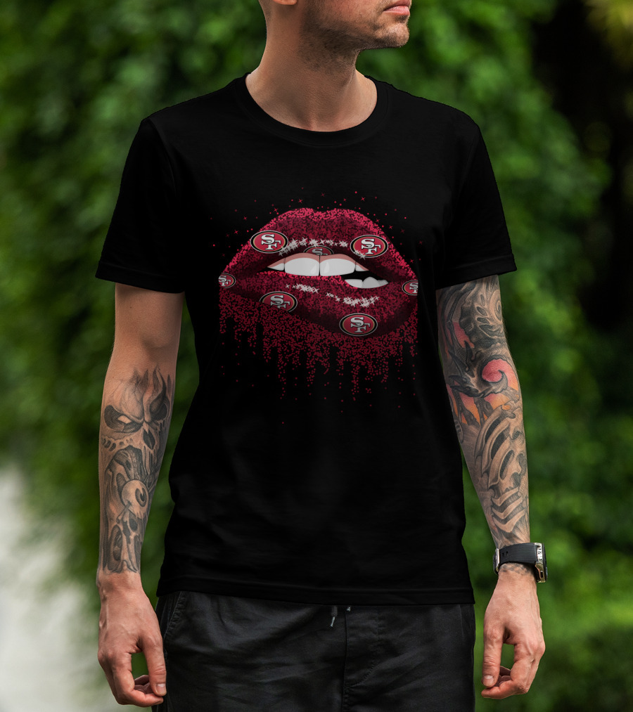 Glitter Lips With San Francisco 49ers Logo For Dedicated Fans T-Shirt