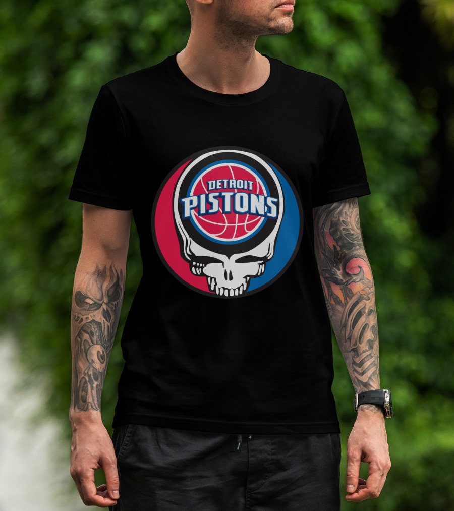 Grateful Dead Skull Design With Detroit Pistons T-Shirt