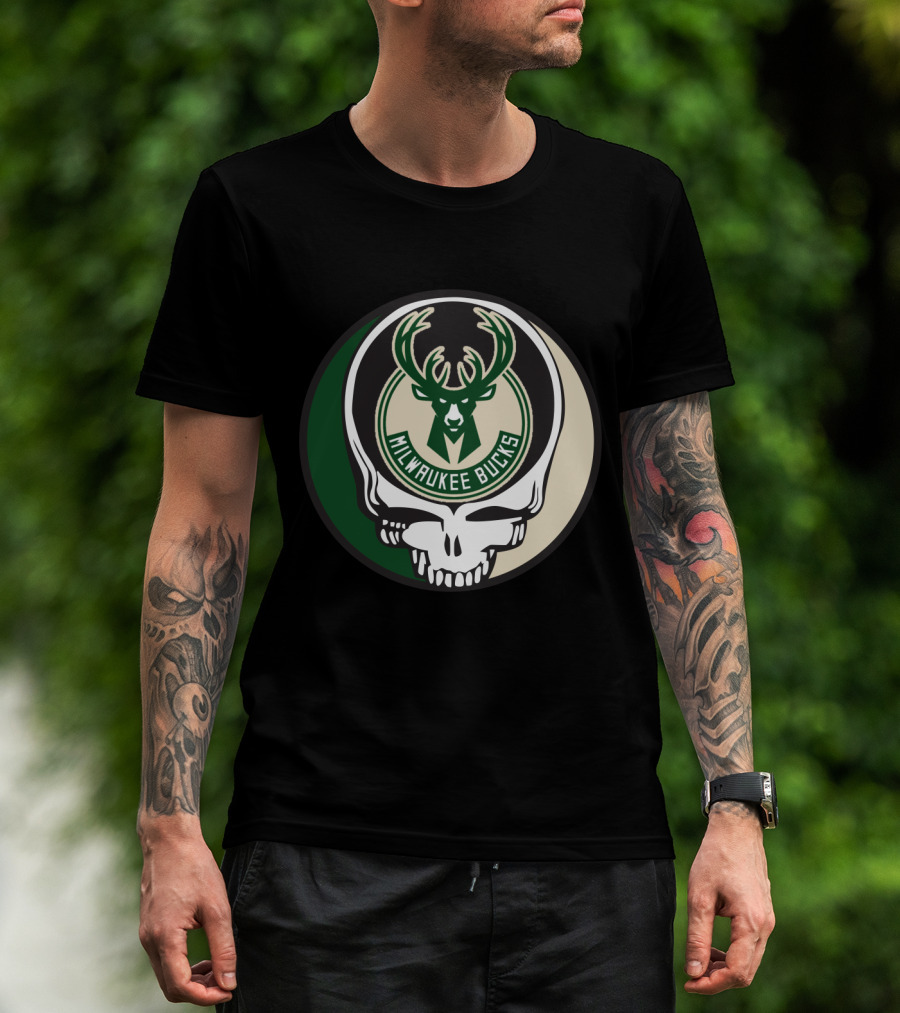 Milwaukee Bucks Grateful Dead Skull Logo Fusion T-Shirt