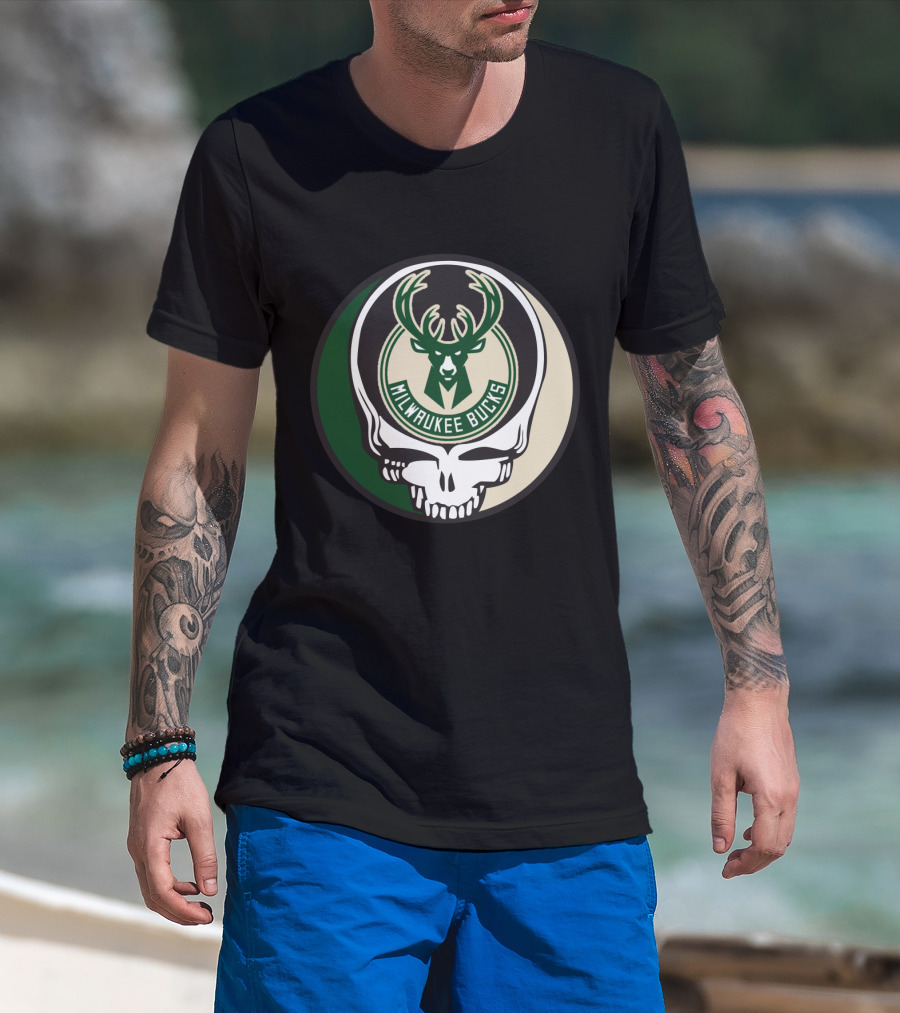 Milwaukee Bucks Grateful Dead Skull Logo Fusion T-Shirt