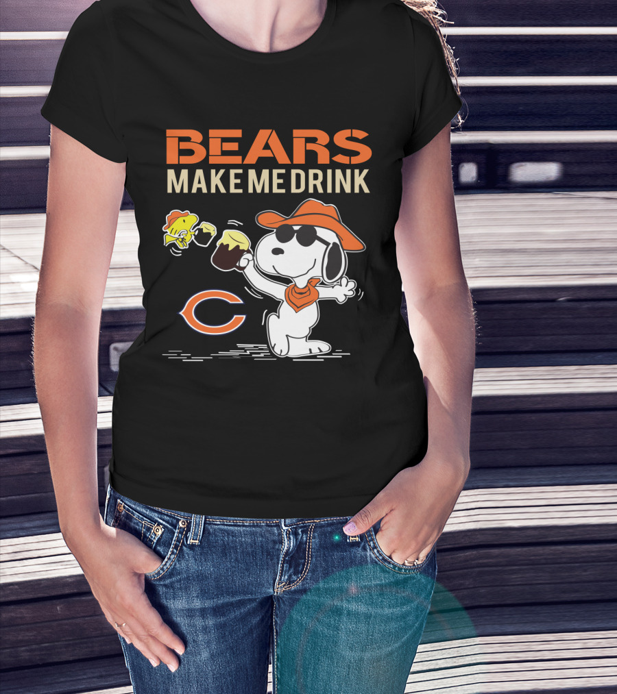 Bears Make Me Drink Snoopy For Chicago Bears Fans T-Shirt