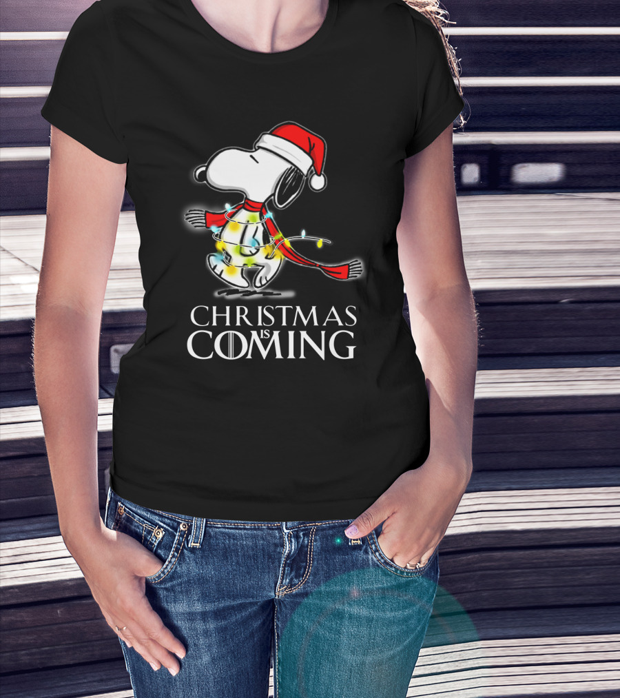 Snoopy Christmas Is Coming Game Of Thrones Santa Hat Lights T-Shirt