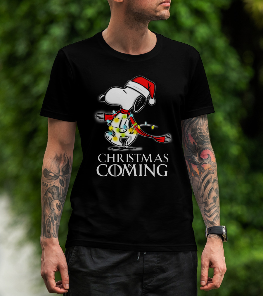 Snoopy Christmas Is Coming Game Of Thrones Santa Hat Lights T-Shirt