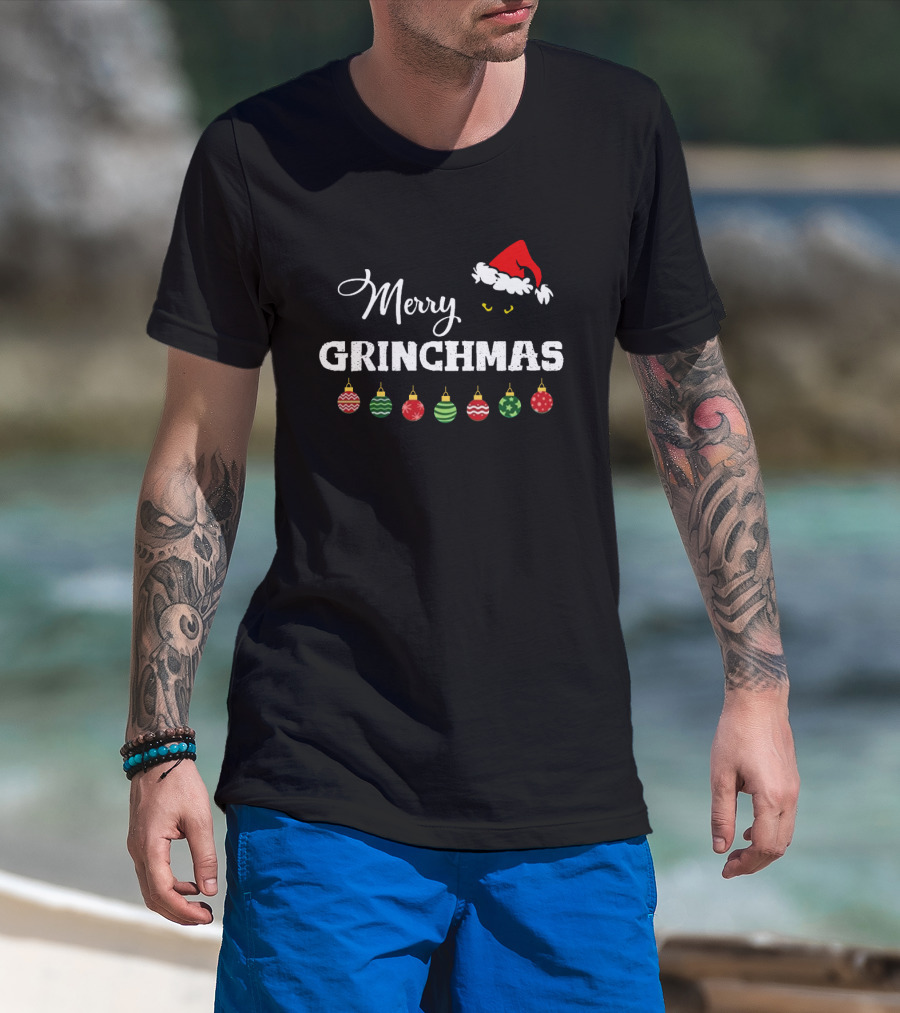 Merry Grinchmas Black Santa Hat Garland T-Shirt