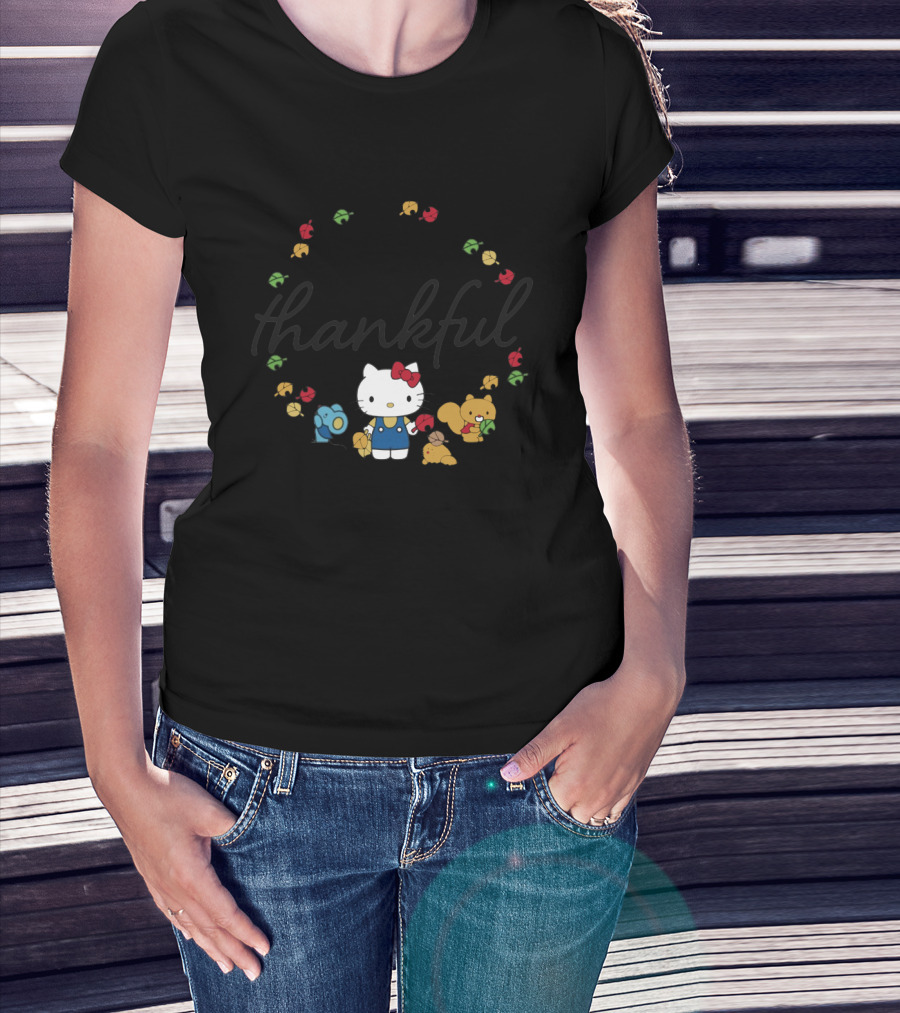 Thankful Hello Kitty Surrounded By Colorful Autumn Leaves And Forest Friends T-Shirt