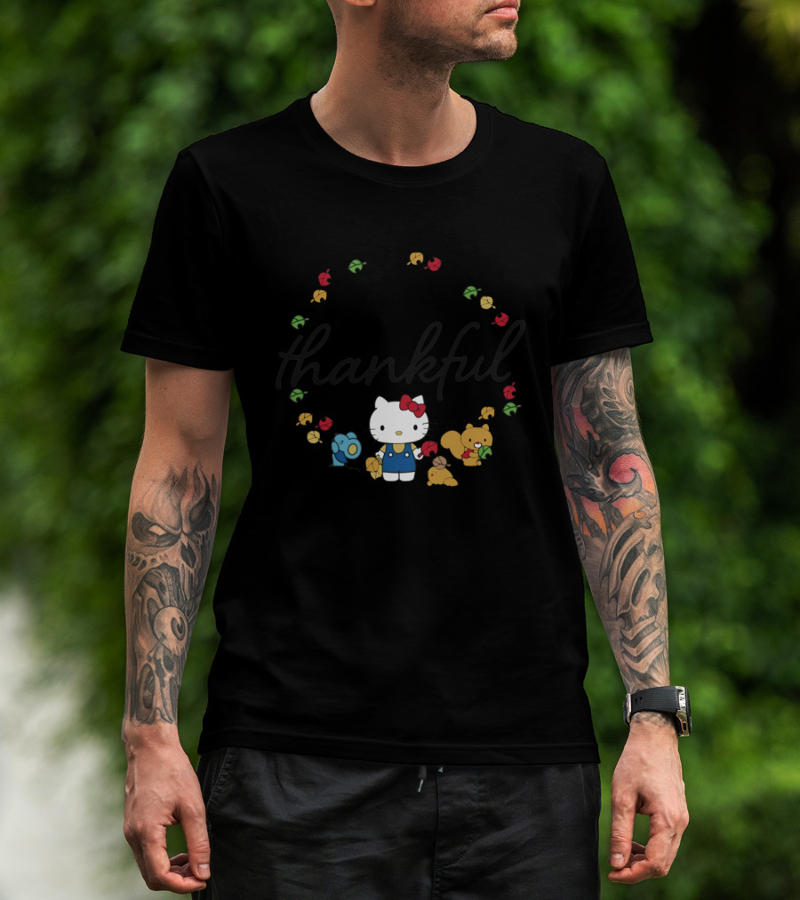 Thankful Hello Kitty Surrounded By Colorful Autumn Leaves And Forest Friends T-Shirt