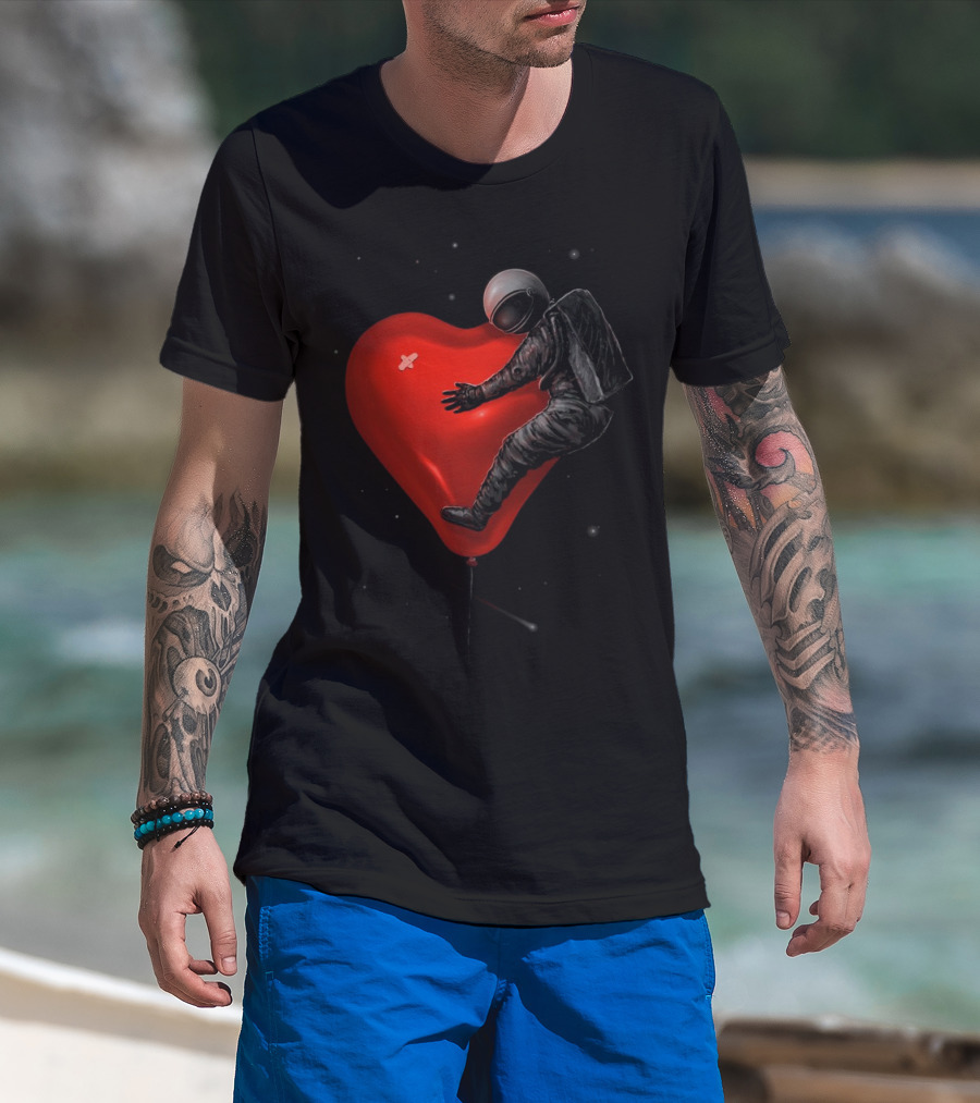 Space Astronaut Embraces Heart Balloon T-Shirt