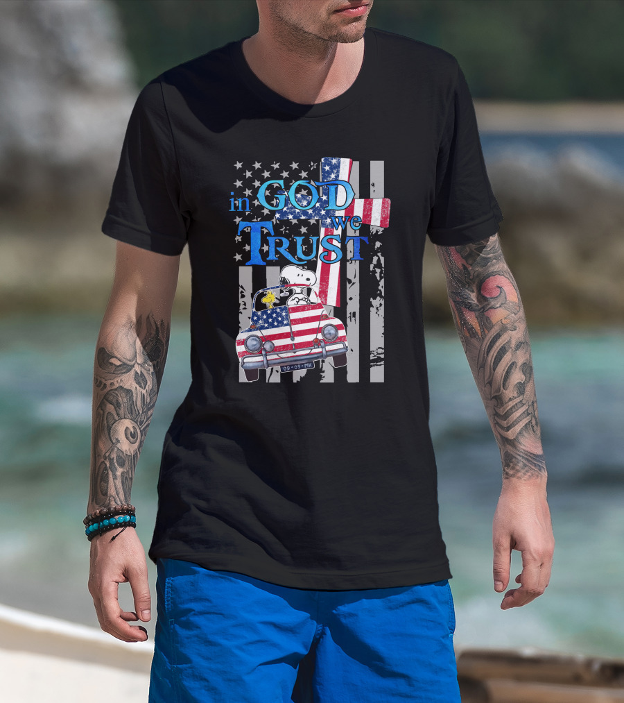 In God We Trust Snoopy Woodstock American Flag Car Patriot T-Shirt