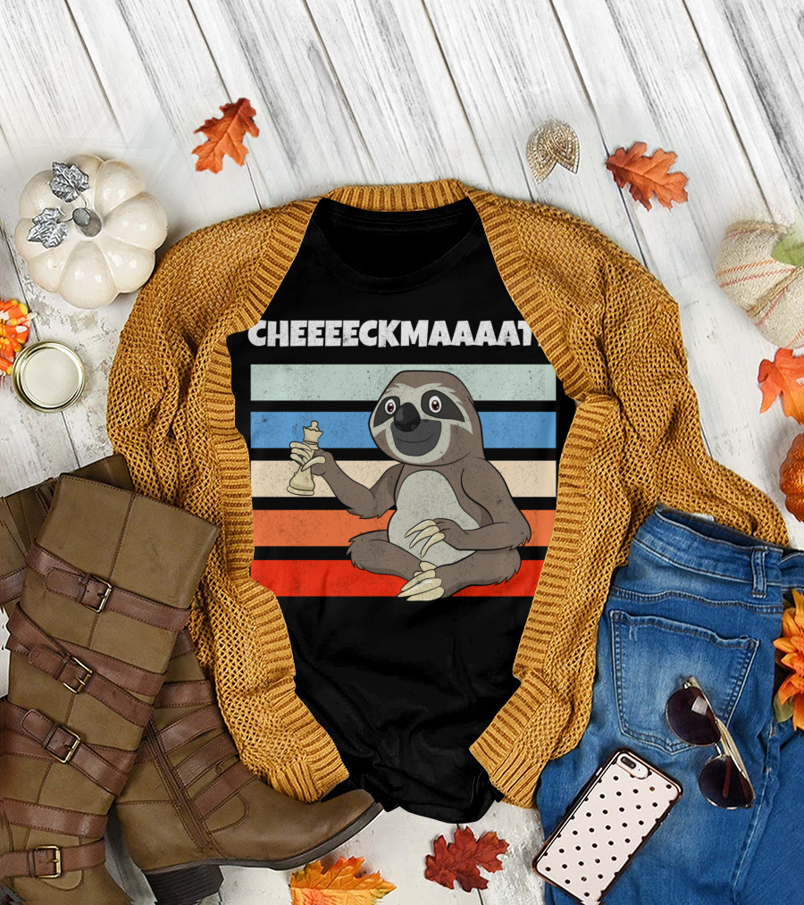 Cheeeckmaaaate Chess Sloth Holding Pawn T-Shirt