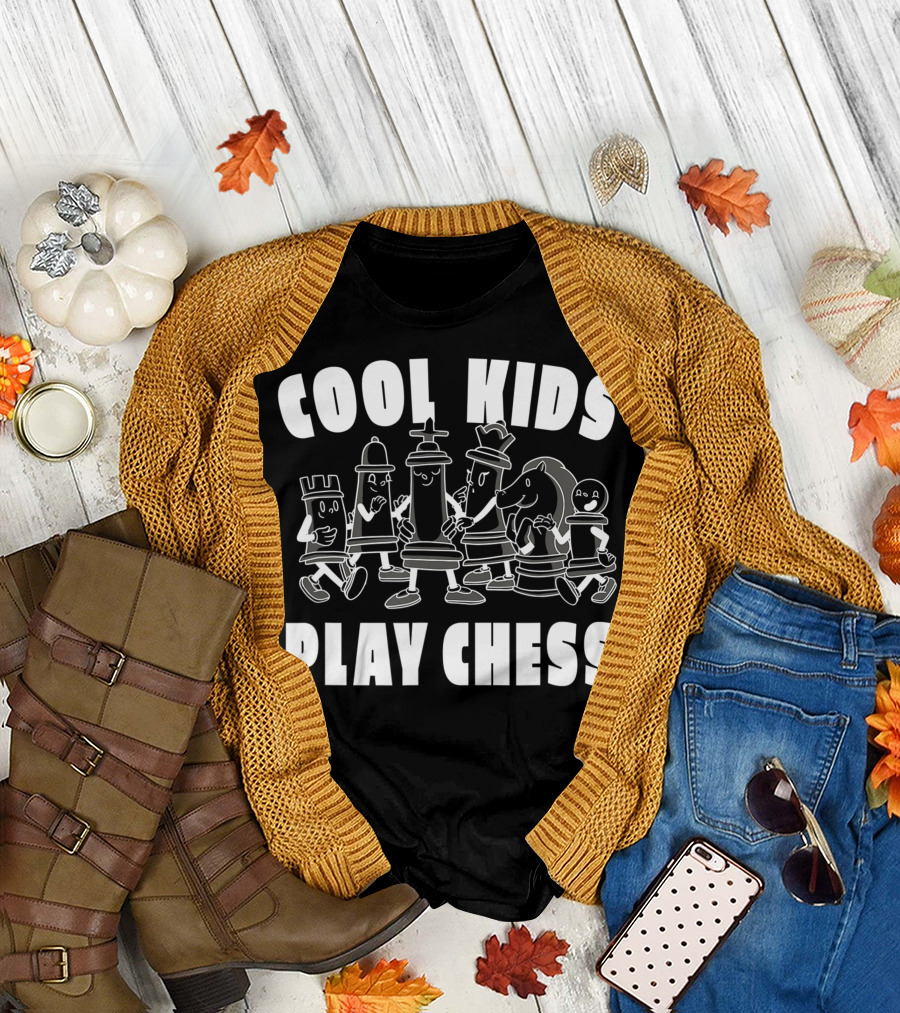 Cool Kids Play Chess Chess Player Chess Lover Fun Cartoon Pieces T-Shirt