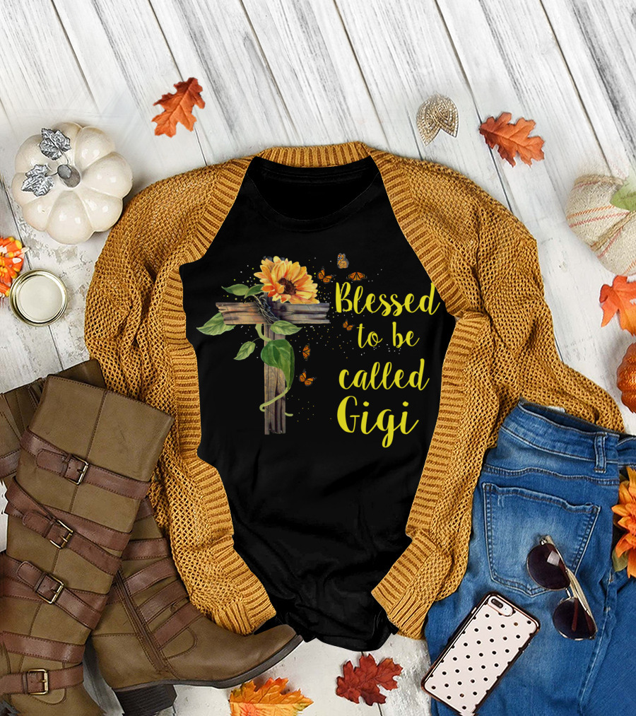 Blessed to Be Called Gigi Sunflower and Butterflies Mothers Day Grandma T-Shirt