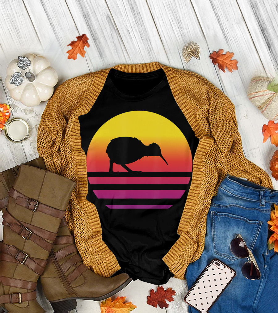 Retro Sunset Kiwi Silhouette New Zealand Pacific T-Shirt