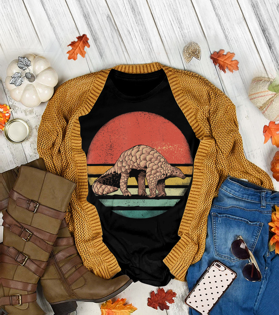 Retro Vintage Pangolin Nature Lover Sunset Stripes T-Shirt