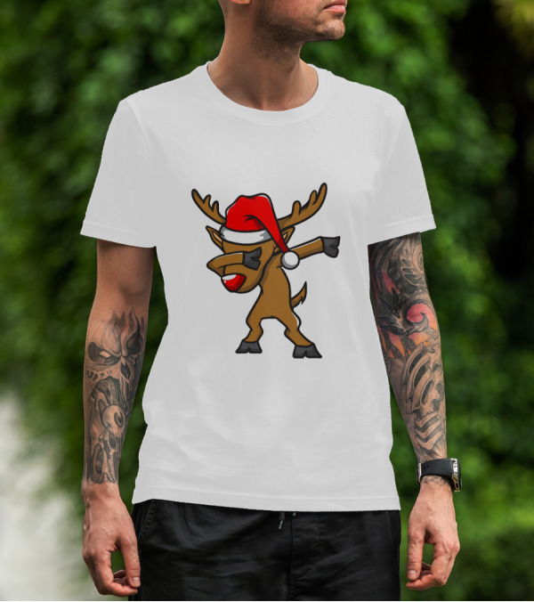 Funny Dabbing Reindeer With Santa Hat Christmas Costume T-Shirt