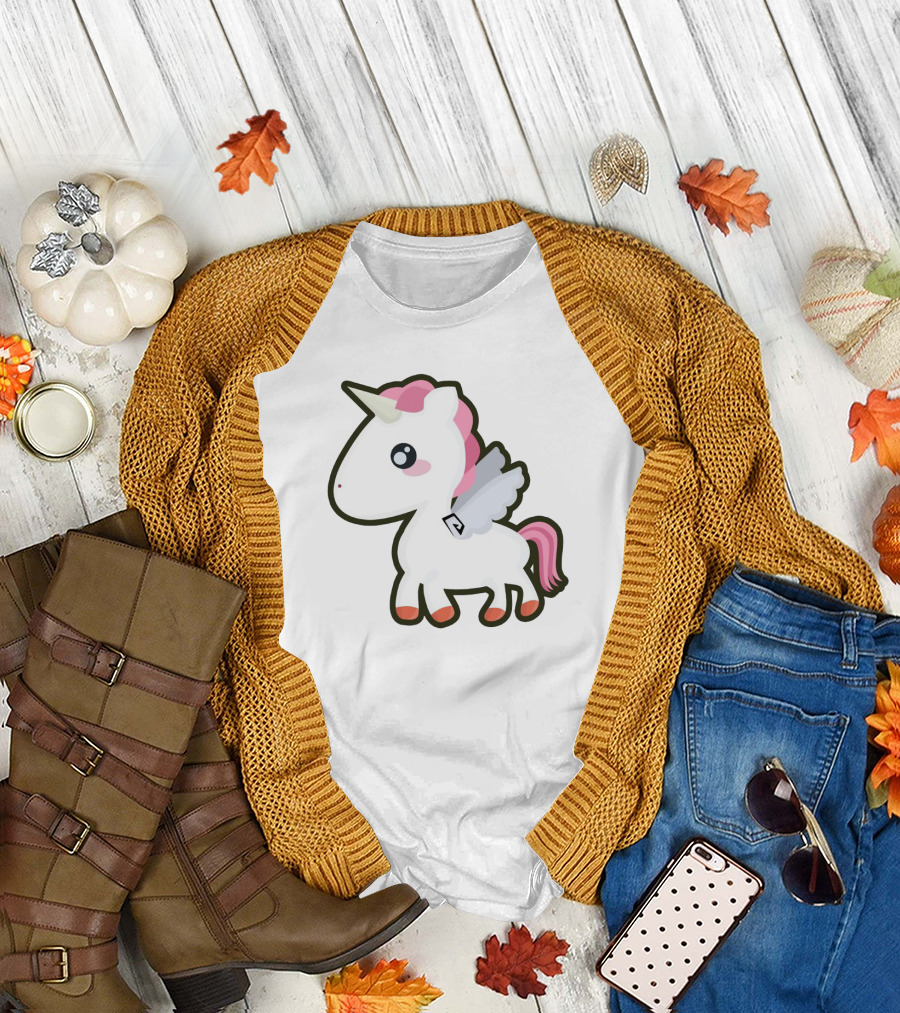Cute Kawaii Unicorn with Pink Mane and Wings T-Shirt