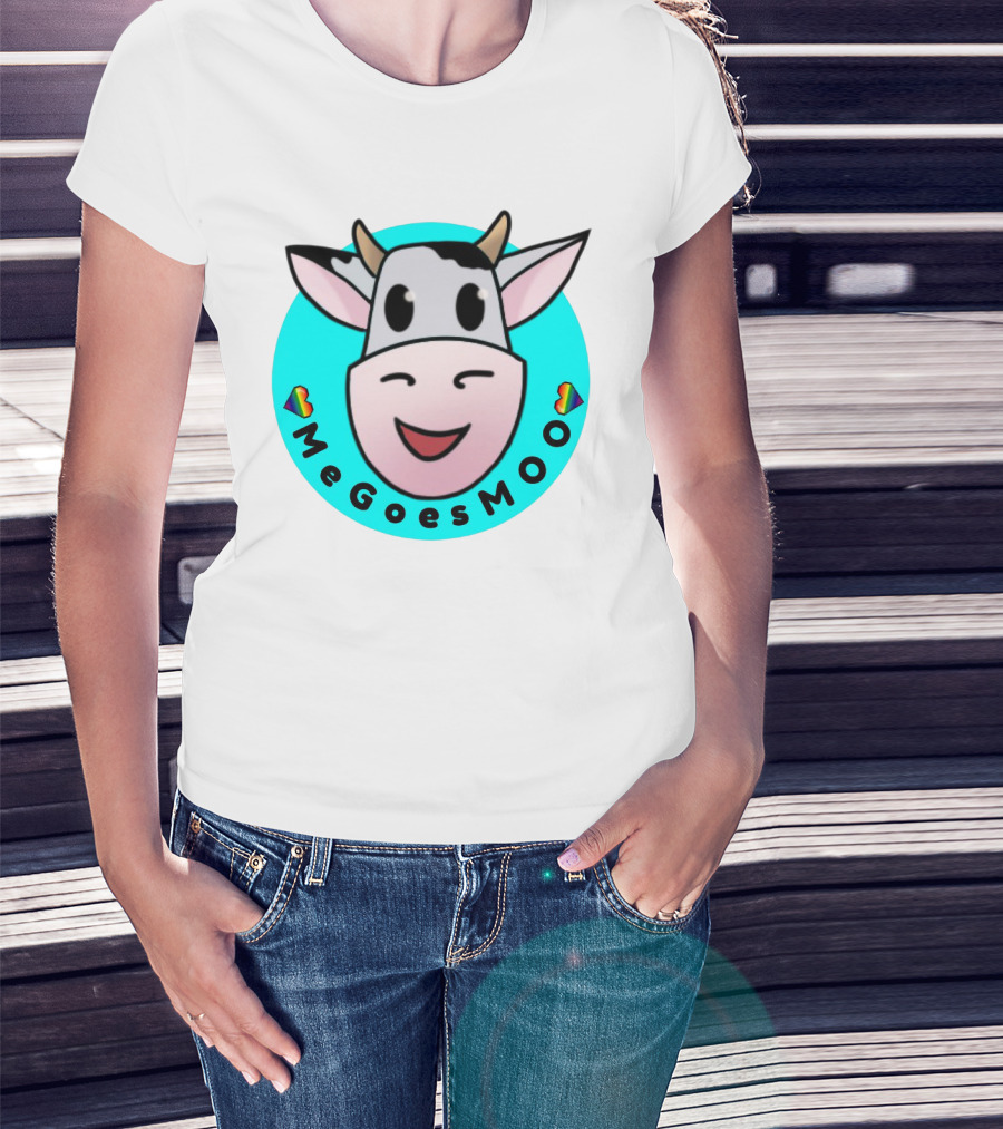 MeGoesMOO Cute Cow Face With Rainbow Hearts T-Shirt