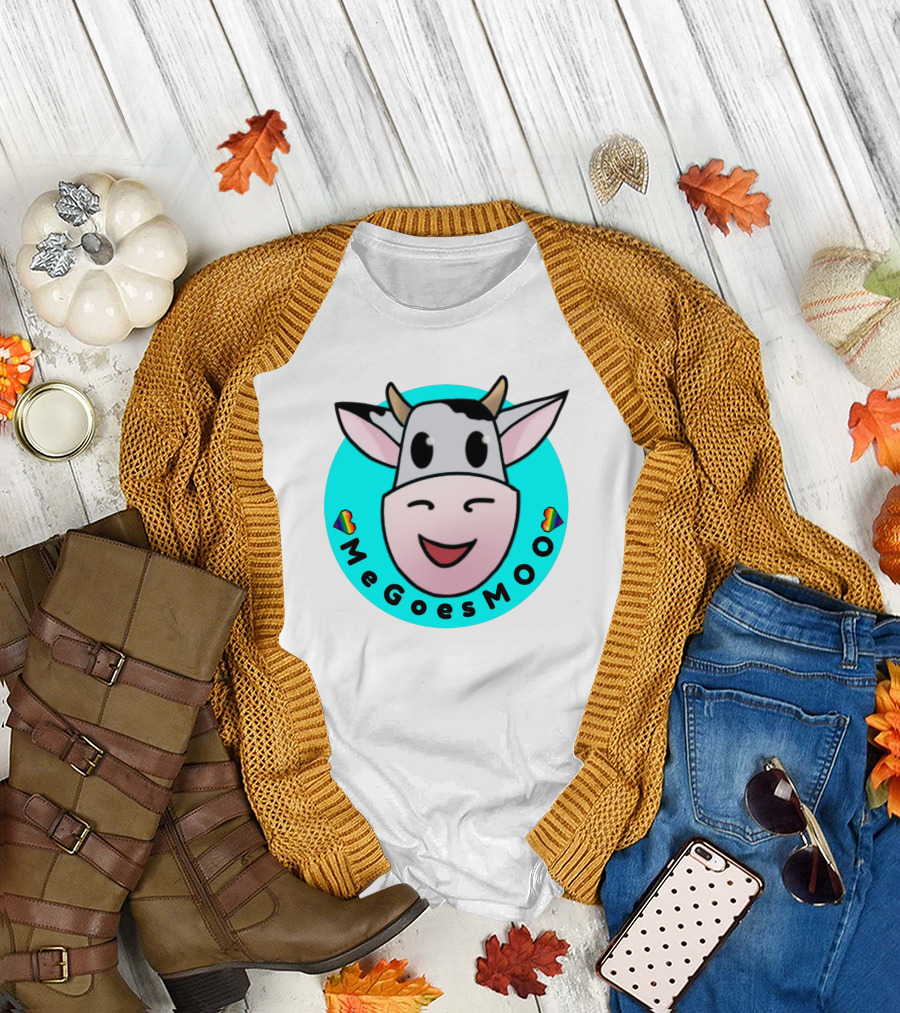 MeGoesMOO Cute Cow Face with Rainbow Hearts T-Shirt