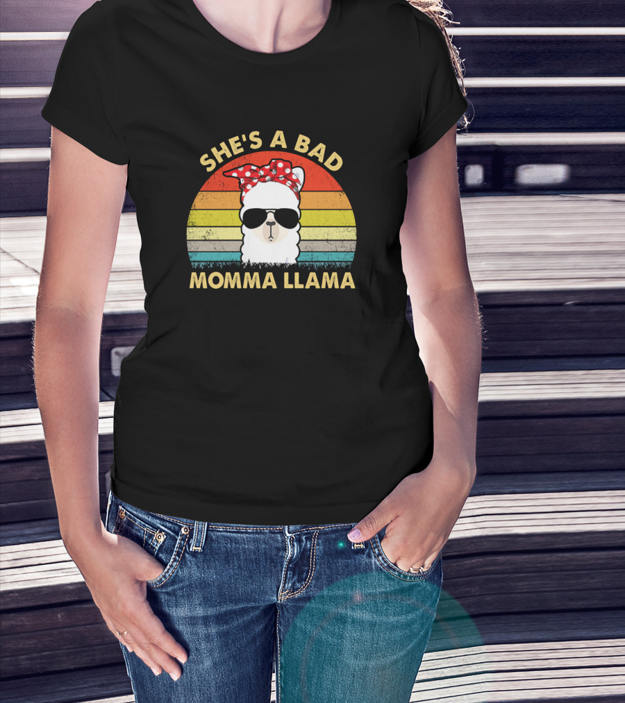 She's A Bad Momma Llama Retro Vintage Sunglasses Bandana T-Shirt