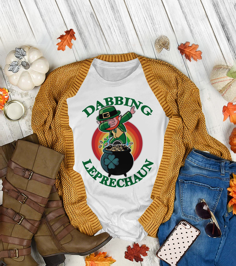 Dabbing Leprechaun Pot of Gold St. Patrick's Day Rainbow T-Shirt