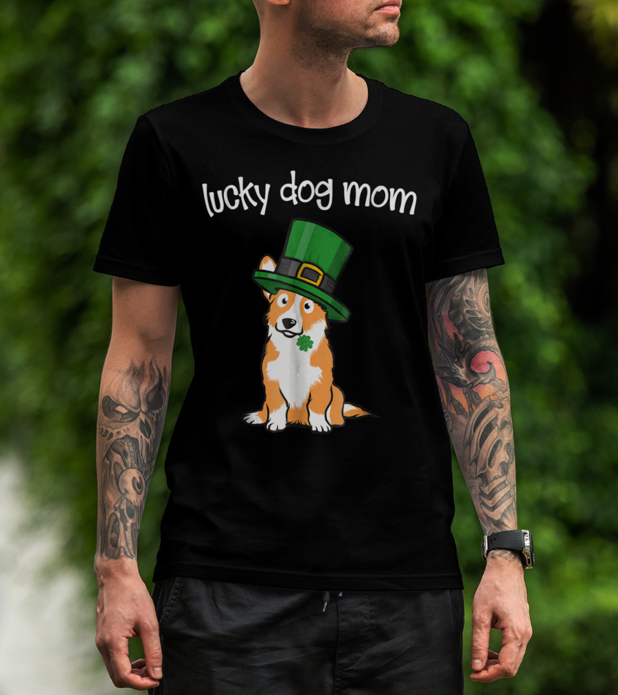 Lucky Dog Mom St Patricks Day Corgi T-Shirt