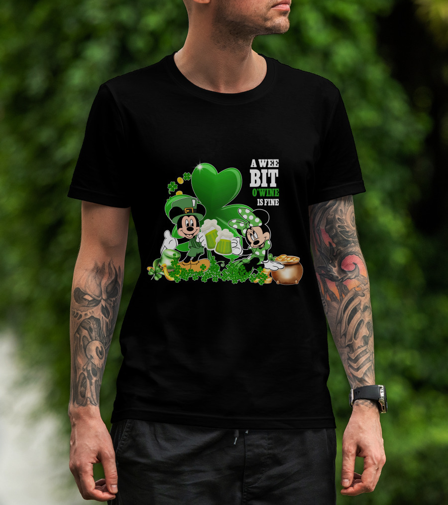 Mickey And Minnie A Wee Bit O'Wine Is Fine Patrick's Day T-Shirt