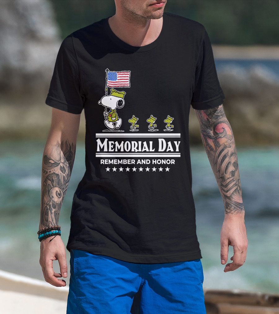 Snoopy Woodstock American Flag Memorial Day Remember And Honor T-Shirt