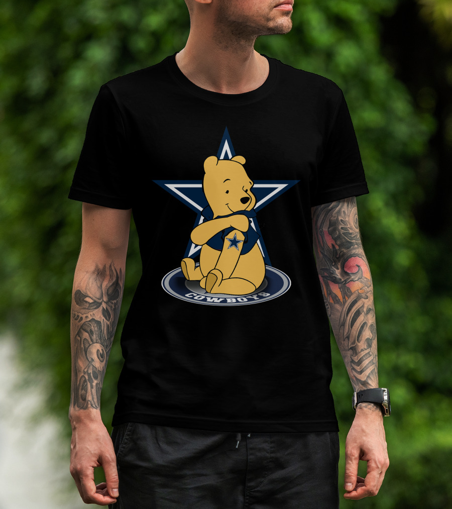 Pooh Sitting On Dallas Cowboys Star T-Shirt