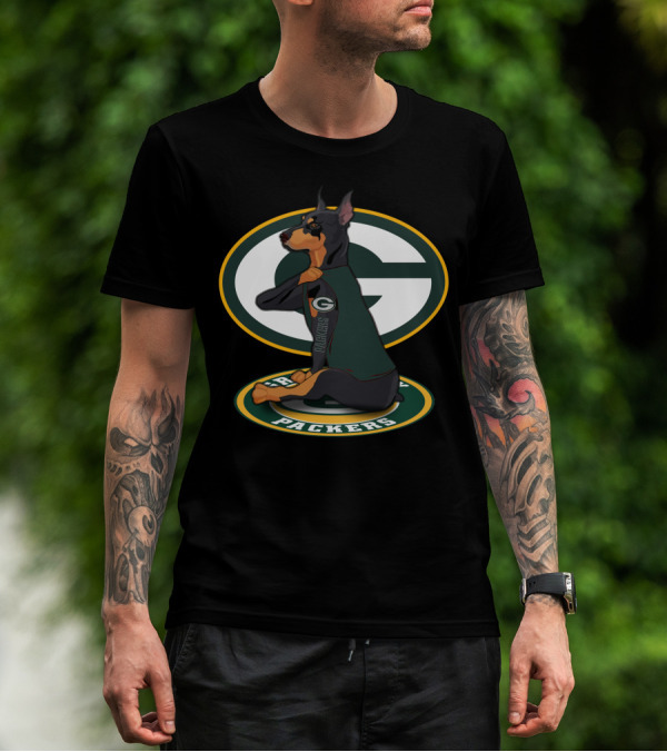 Dobermann Packers Dog Green Bay T-Shirt